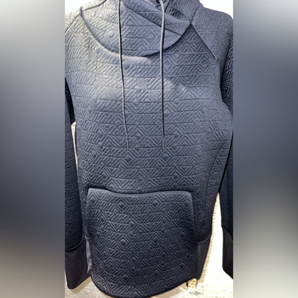 BRAND NEW ATHLETA HOODIE SIZE SMALL - Picture 2 of 6